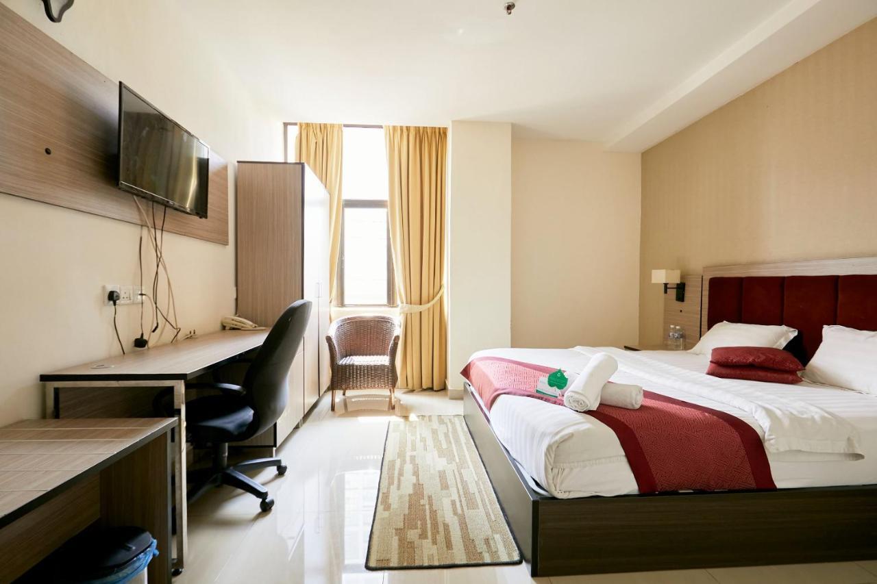 Dolphin Hotel, Chow Kit Kuala Lumpur Exterior foto